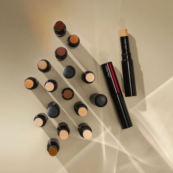 CORRETIVO SHISEIDO SYNCHRO SKIN RADIANT LIFTING